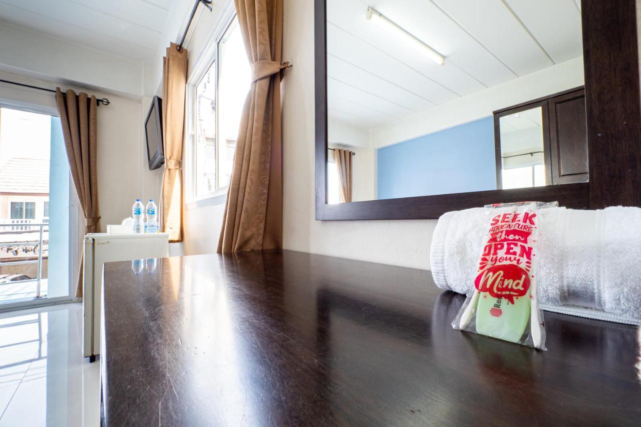 Si Fah At Bangsaen Hotel Ban Rong Khoei Exteriör bild