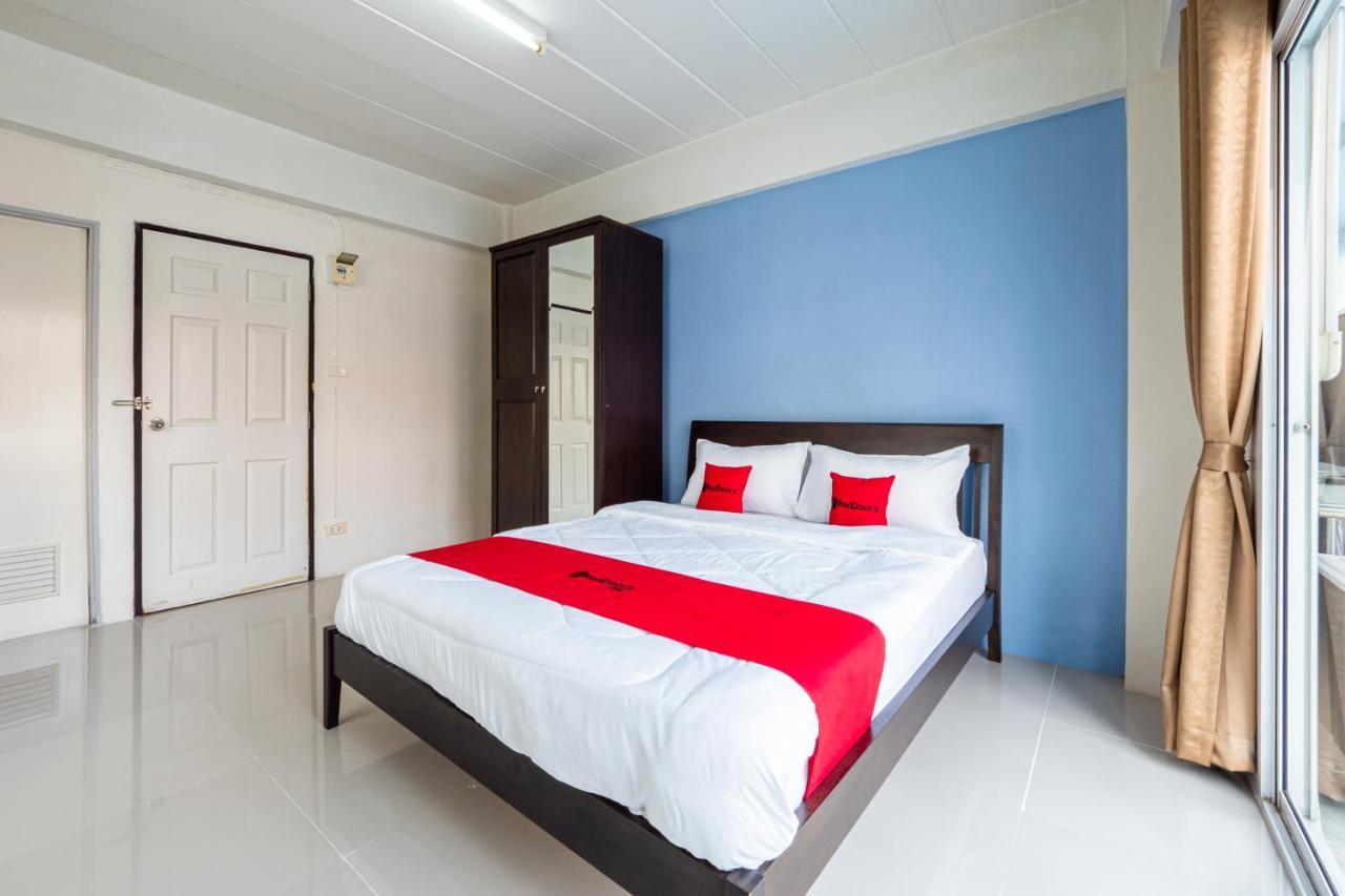 Si Fah At Bangsaen Hotel Ban Rong Khoei Exteriör bild