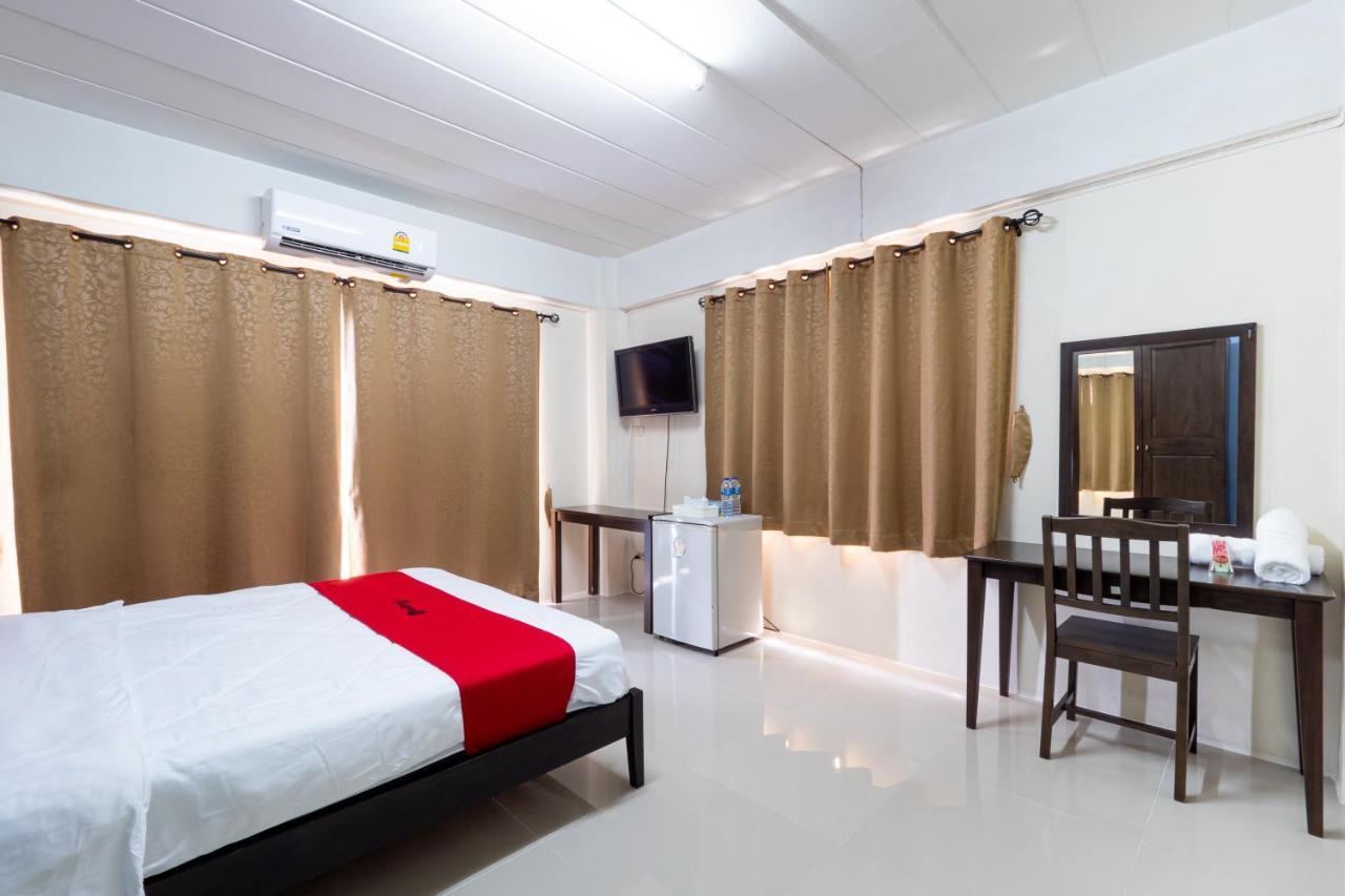 Si Fah At Bangsaen Hotel Ban Rong Khoei Exteriör bild