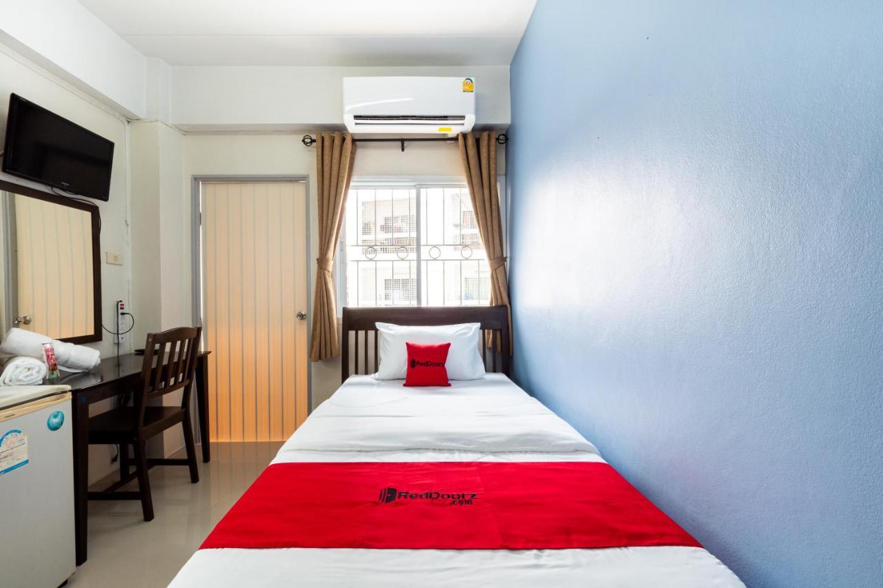 Si Fah At Bangsaen Hotel Ban Rong Khoei Exteriör bild
