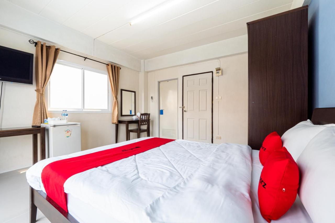 Si Fah At Bangsaen Hotel Ban Rong Khoei Exteriör bild